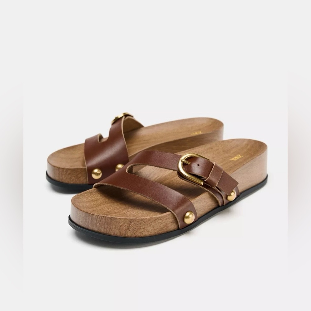 ZARA LEATHER STRAPPY PLATFORM
SANDALS
Size: 7½  * Color: BROWN